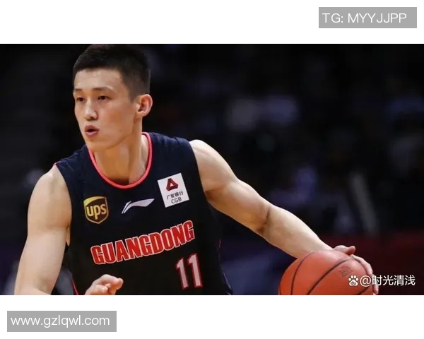 周鹏:从篮球场上的传奇到生活中的榜样,激励年轻一代追逐梦想 周鹏:从篮球场上的传奇到生活中的榜样,激励年轻一代追逐梦想