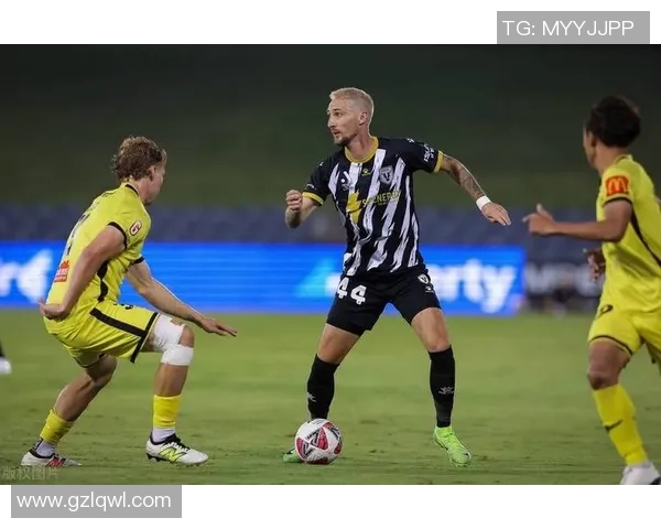 惠灵顿凤凰与墨尔本胜利首发阵容分析及比赛前瞻